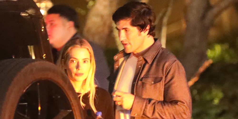 emma-roberts-ashley-double-date-social.jpg