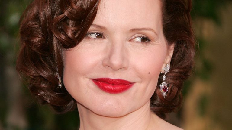 1219_geenadavis_header.jpg