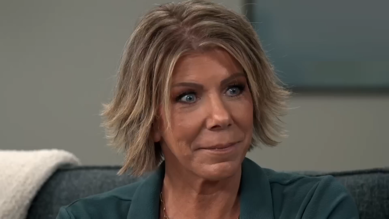 0112_sisterwives_meribrown_01.png