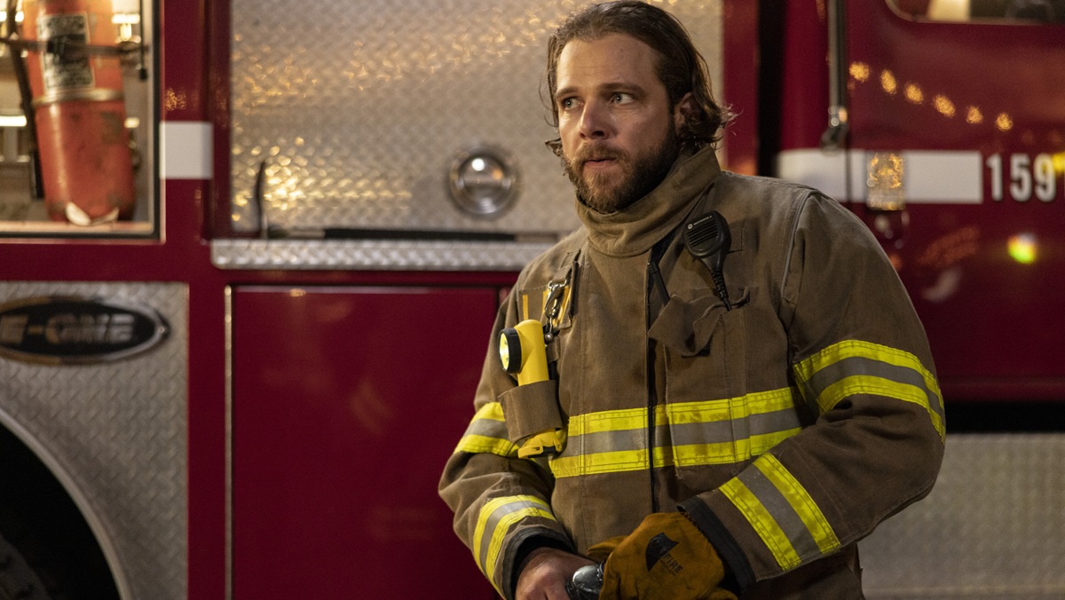 Fire-Country-S04-Bode-at-Fire-Truck.jpg