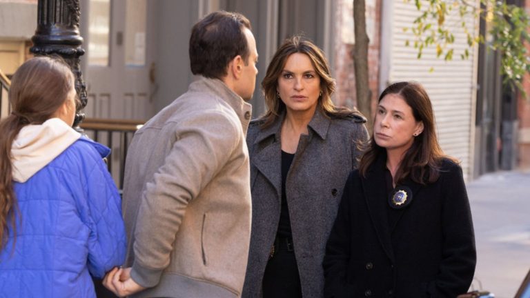 SVU-and-Homicide-Work-Together-SVU-Crossover-2026.jpg