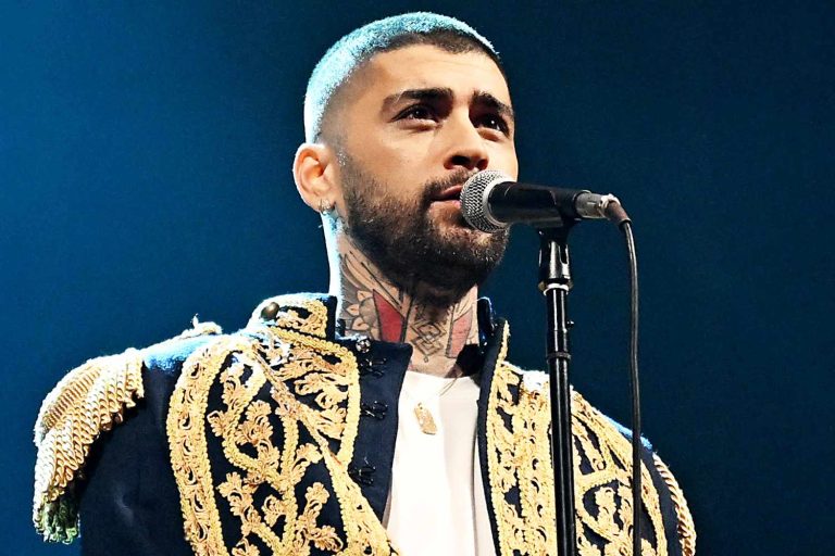 ZAYN-performs-the-first-night-of-his-residency-at-Dolby-Live-012126-tout-2-10b14095733042efb0b5306d9efaee78.jpg