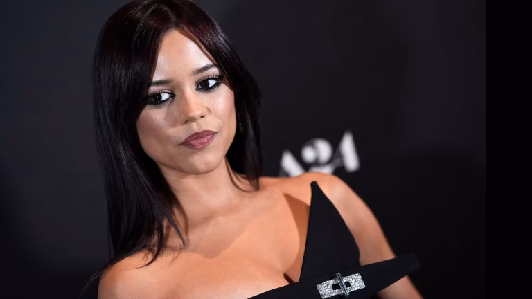 jenna-ortega-net-worth.avif.avif