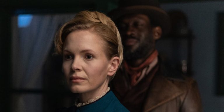 miss-scarlet-season-six-cast1.jpg