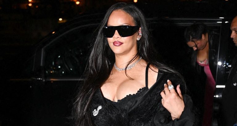 rihanna-laperouse.jpg