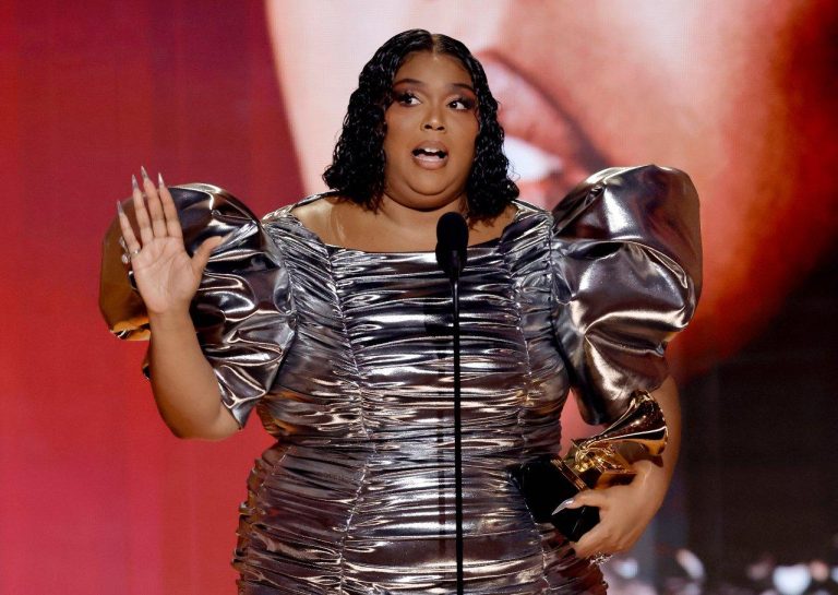 Lizzo-GettyImages-1463302766.jpeg