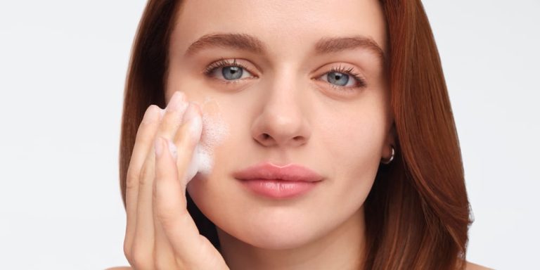 joey-king-neutrogena-social.jpg