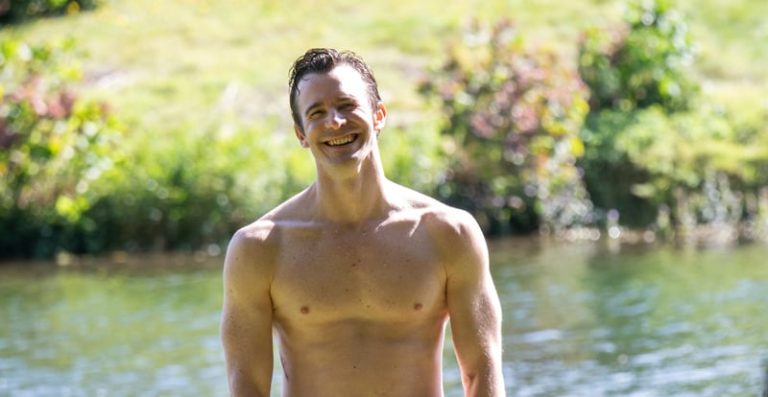 luke-shirtlesspics.jpg