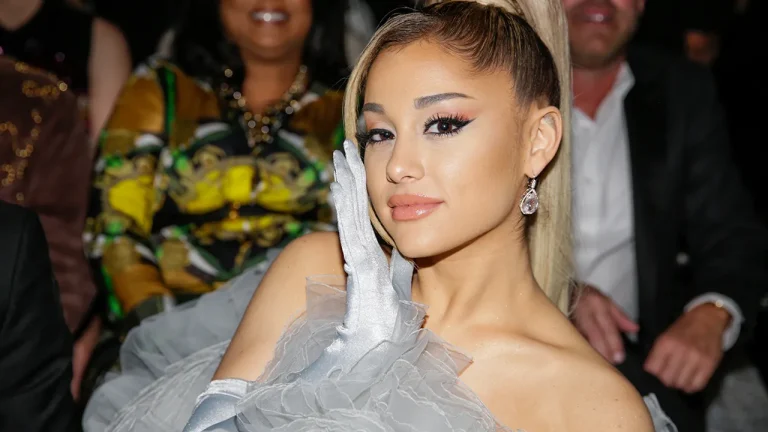 story_ariana_grande.webp.webp