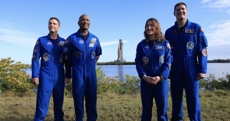 Artemis-II-Crew-Farts-Are-a-‘Problem-for-the-Spacecraft-Expert-Says.jpg